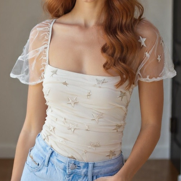 Le Lis Mesh Cream Champagne Gold Star Bodysuit Size Small New With Tags - Picture 1 of 12